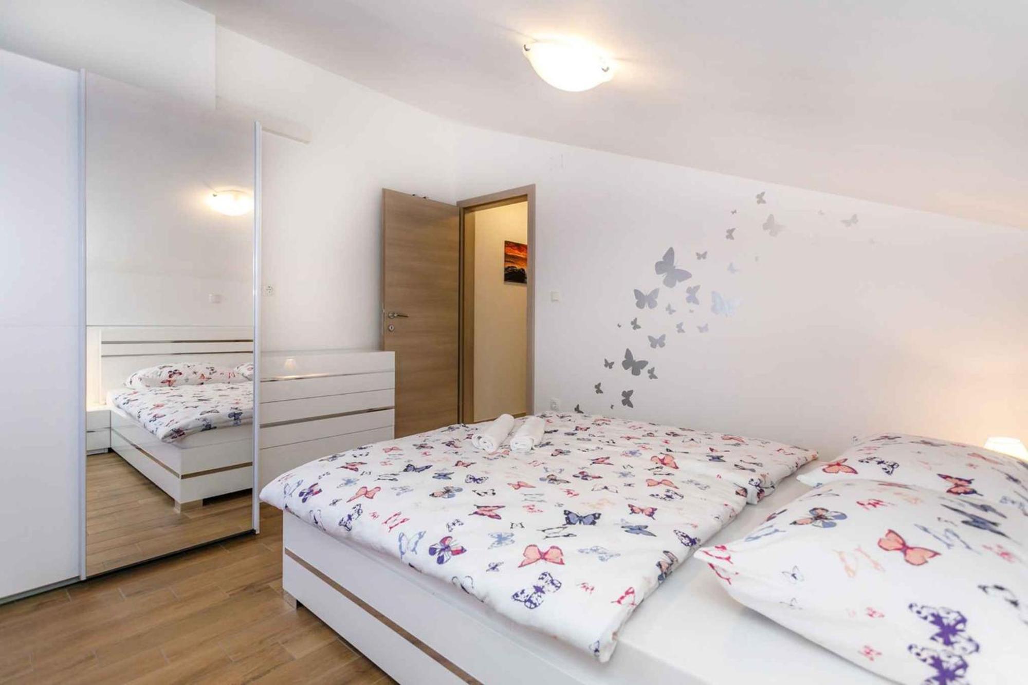 Apartment In Malinska/Insel Krk 38057 外观 照片